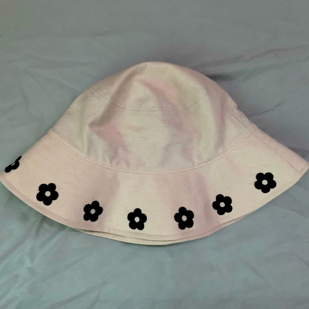Off White Vans Bucket Hat (S)